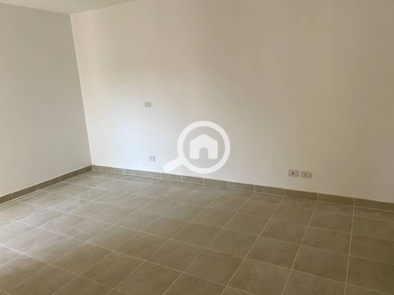 3 82f7f0ba-28f2-4c95-b9ba-5e8830a96f05. jpeg