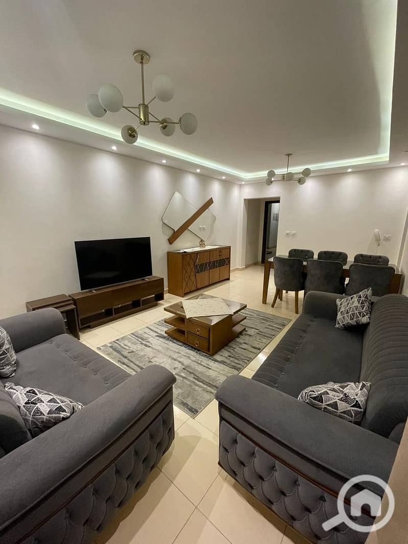 2 eec671cb-4ceb-4b58-b191-c535152bd10f. jpeg