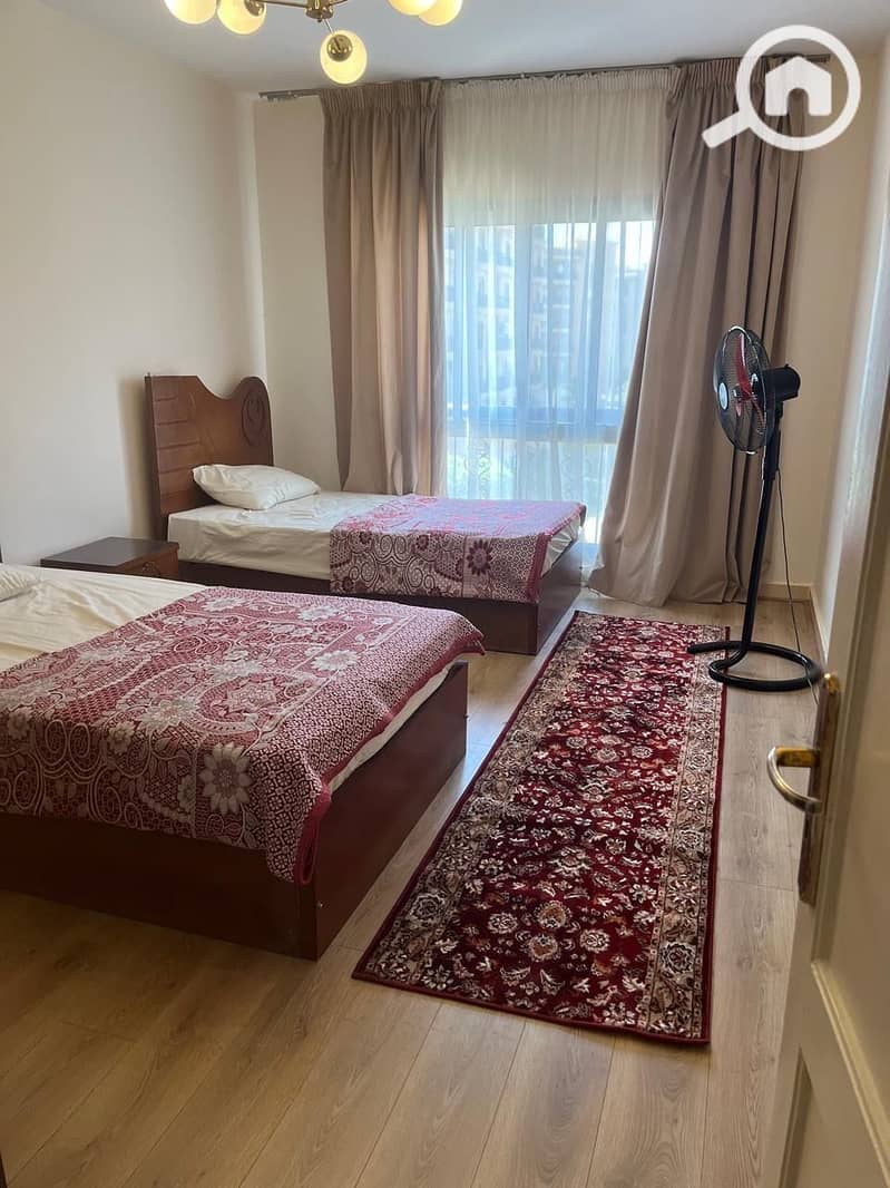 9 462ece5e-ff2b-413e-b58a-1201bd656353. jpeg