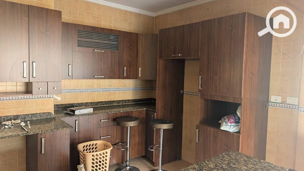 6 0a885af6-cbbe-4858-a986-092840bf3d6f. jpeg