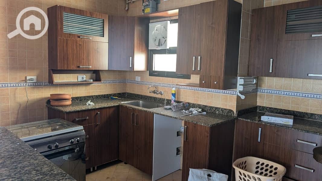 7 15193ed9-2066-4d87-97a8-61d3b8da1d29. jpeg