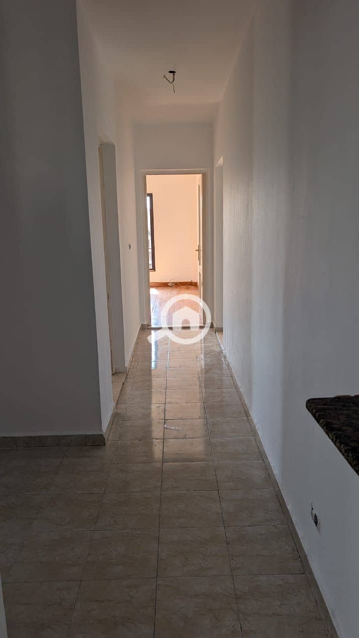 10 b8c21d35-c124-488b-bad7-85214c32f025. jpeg