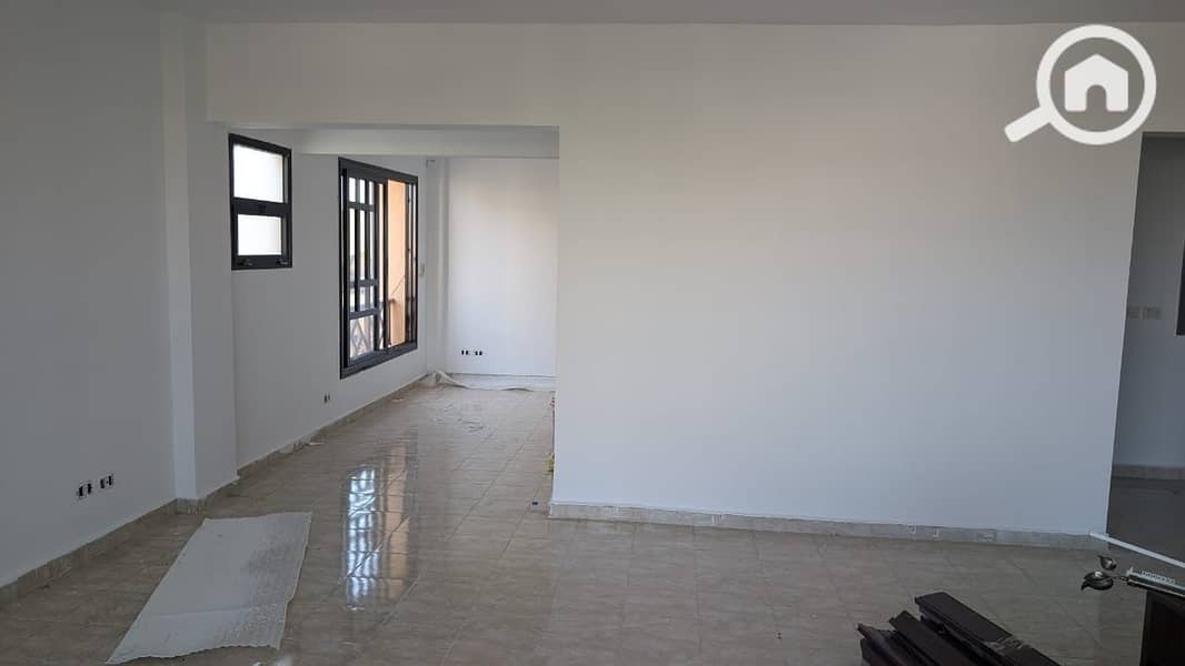 11 54a7602b-5266-45d5-88aa-76460050feb8. jpeg