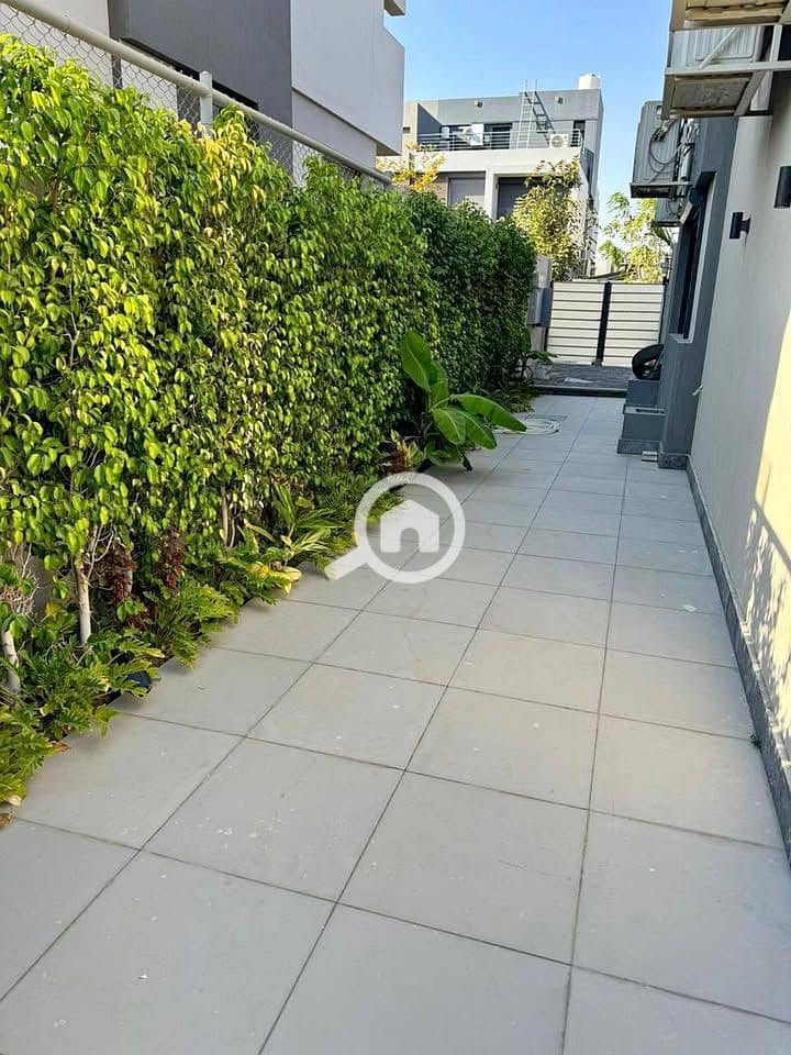 5 564094052_122135355428896453_2457242131545269151_n. jpg