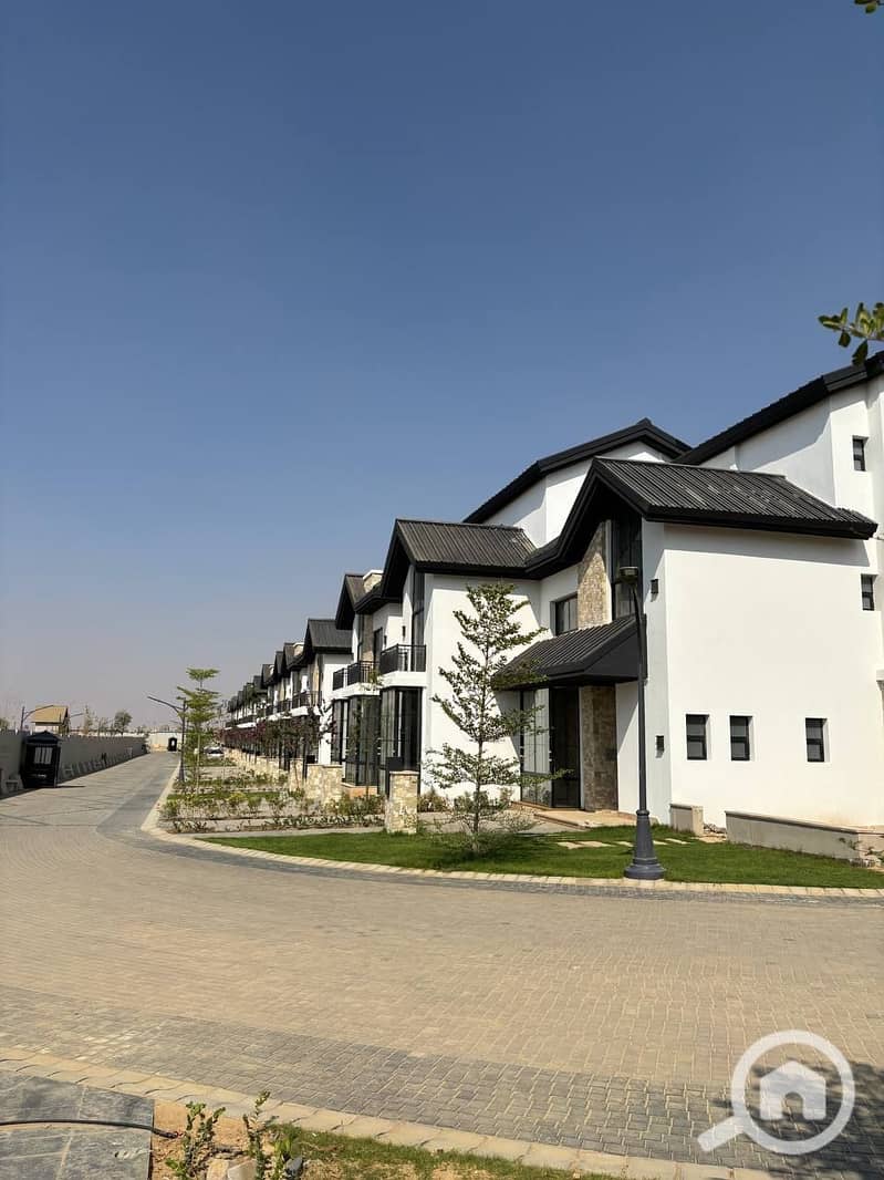 8 6033020714380019974_121. jpg