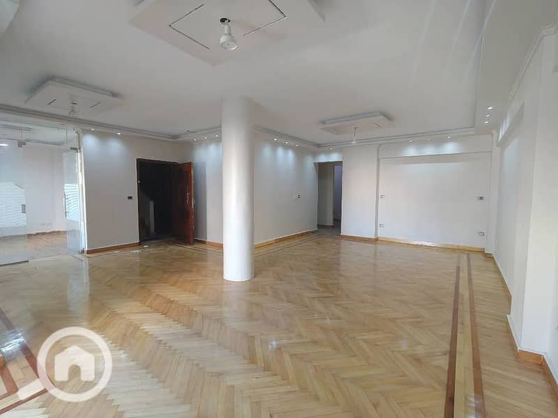 4 503475507_3642989022661258_4239157953131825448_n. jpg