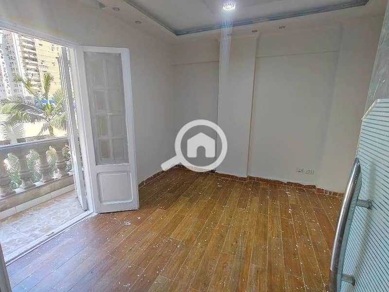 6 492884050_3642989549327872_726847773843912286_n. jpg