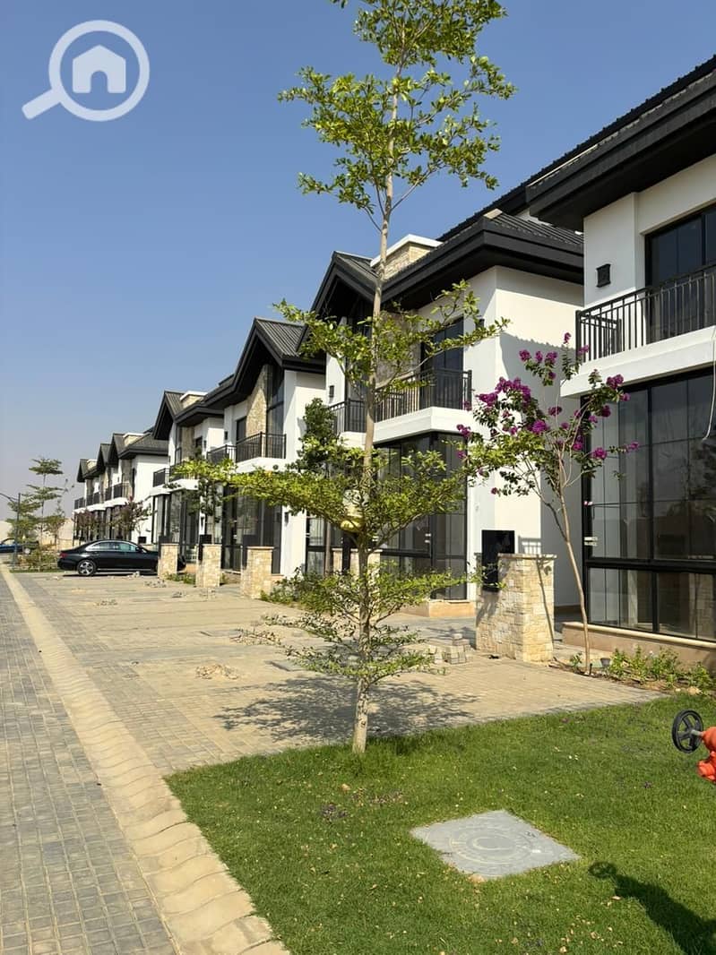 3 WhatsApp Image 2025-10-10 at 12.16. 55 AM (4). jpeg