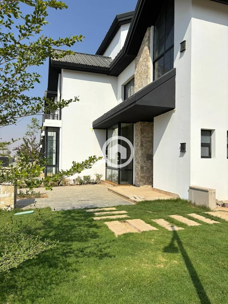 5 WhatsApp Image 2025-10-10 at 12.16. 55 AM (5). jpeg