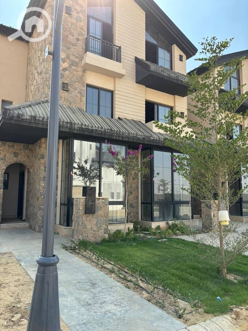 8 WhatsApp Image 2025-10-10 at 12.16. 55 AM. jpeg