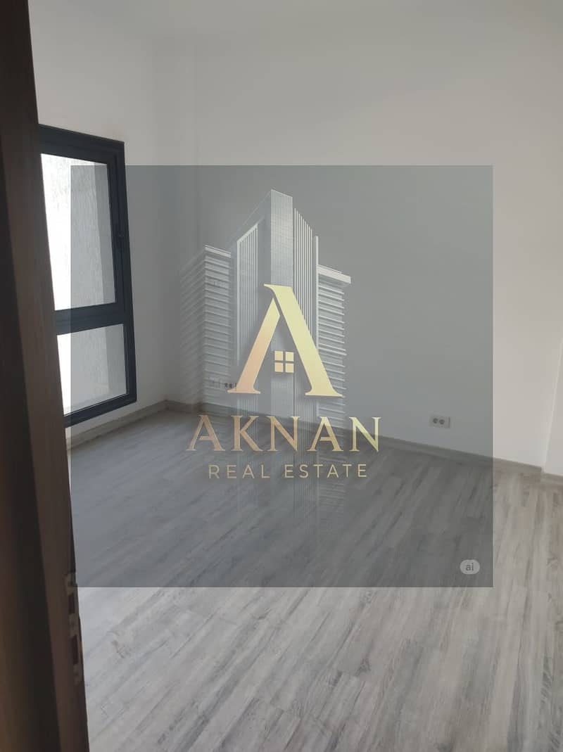 6 WhatsApp Image 2025-10-23 at 16.52. 25 (1). jpeg