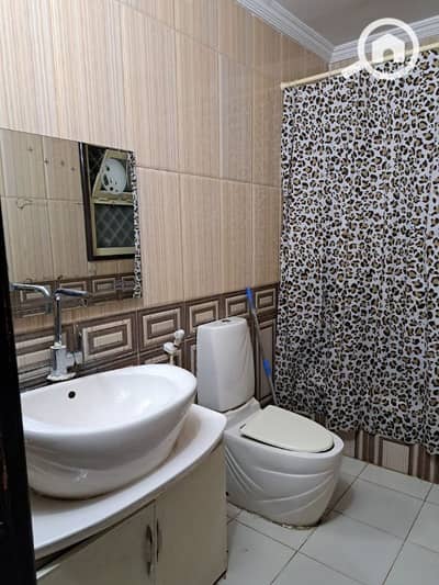 فلیٹ 3 غرف نوم للبيع في لوران، الإسكندرية - للبيع شقة بموقع متميز بلوران