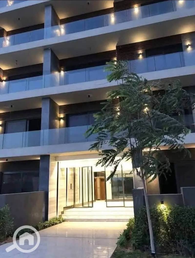 9 556861882_2355342211588665_5604097268891373120_n. jpg