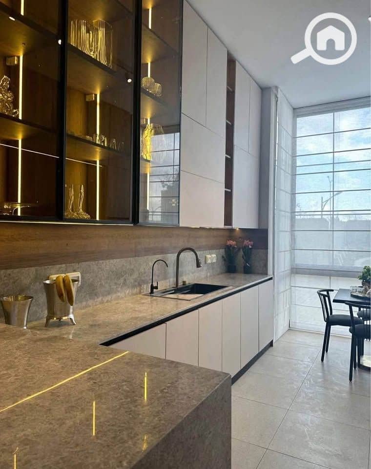 10 518085867_122139961490635195_860479615288440429_n. jpg