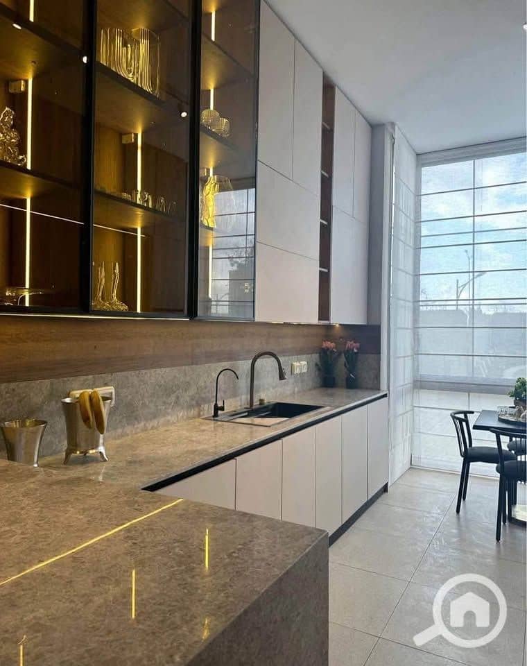 8 518085867_122139961490635195_860479615288440429_n. jpg