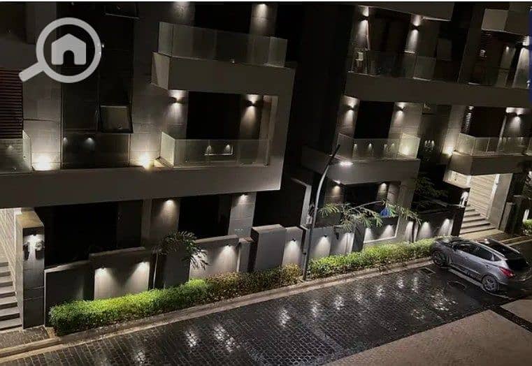 7 557992182_736723159385294_5302566309155629123_n. jpg