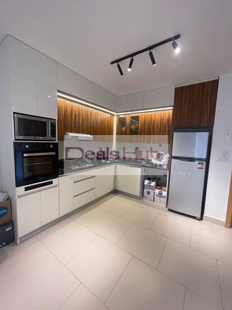 3 2532efca-d9f4-4c7a-8380-9b46e697bdc9. jpg