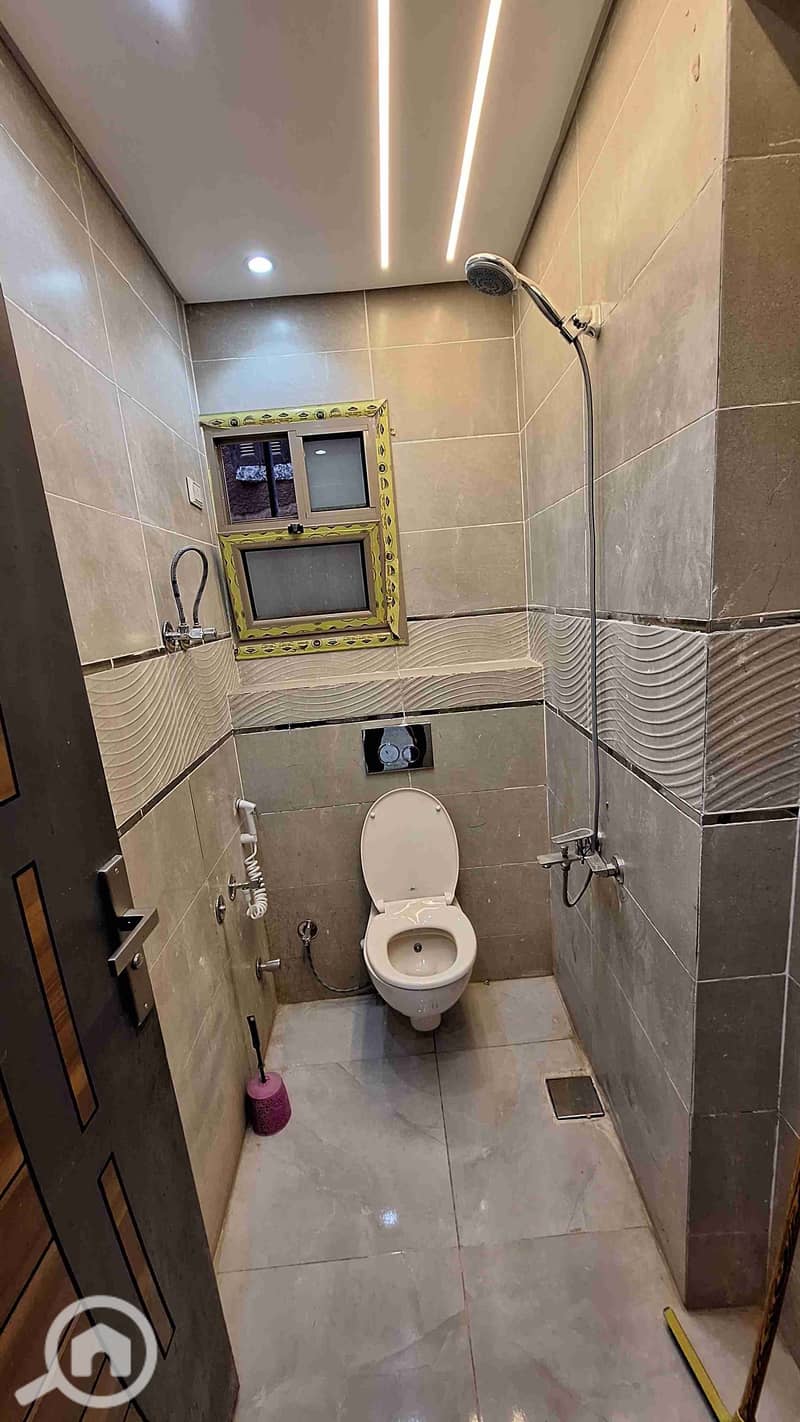 4 20250529_173424. jpg