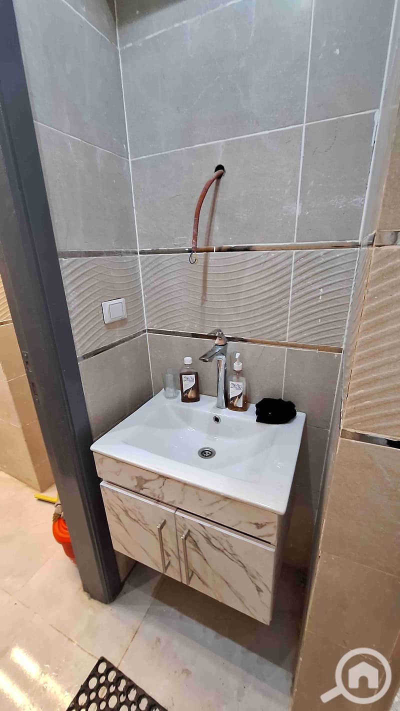 5 20250529_173418. jpg