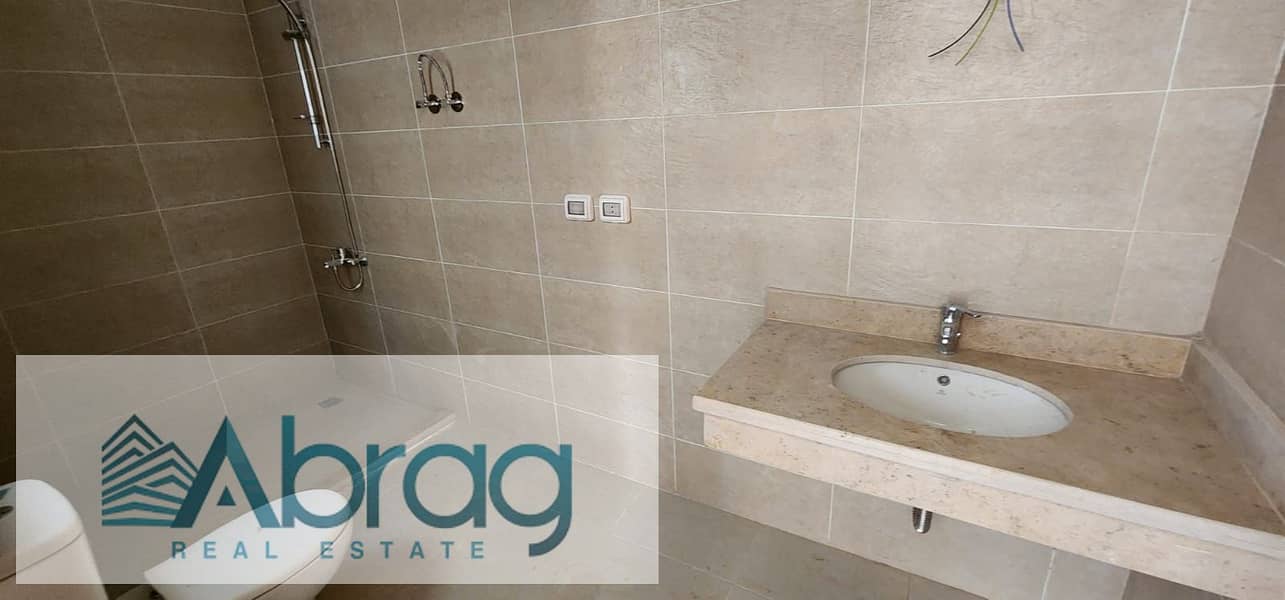 8 WhatsApp Image 2025-10-22 at 6.49. 40 PM (1). jpeg