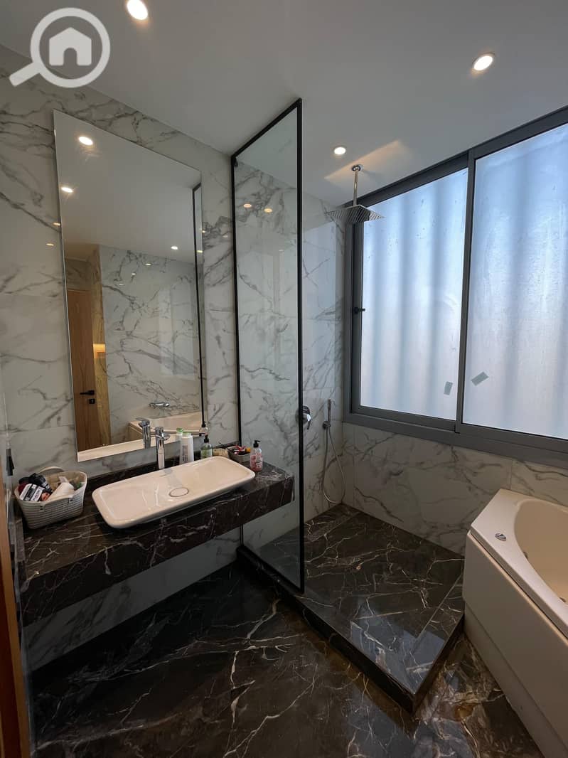 5 WhatsApp Image 2025-10-26 at 11.20. 49 AM. jpeg