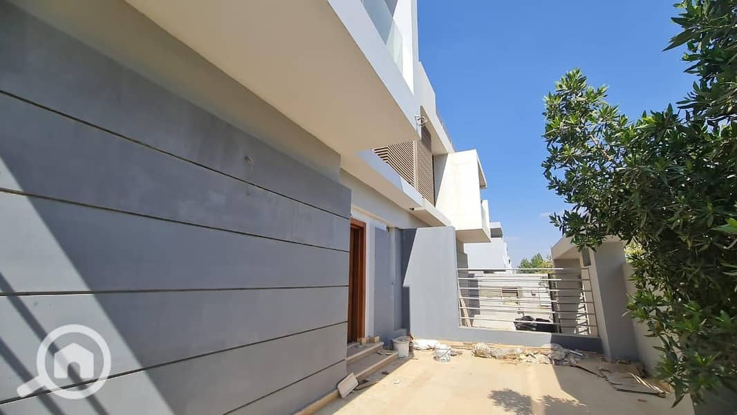 3 WhatsApp Image 2025-10-20 at 11.36. 06 AM. jpeg