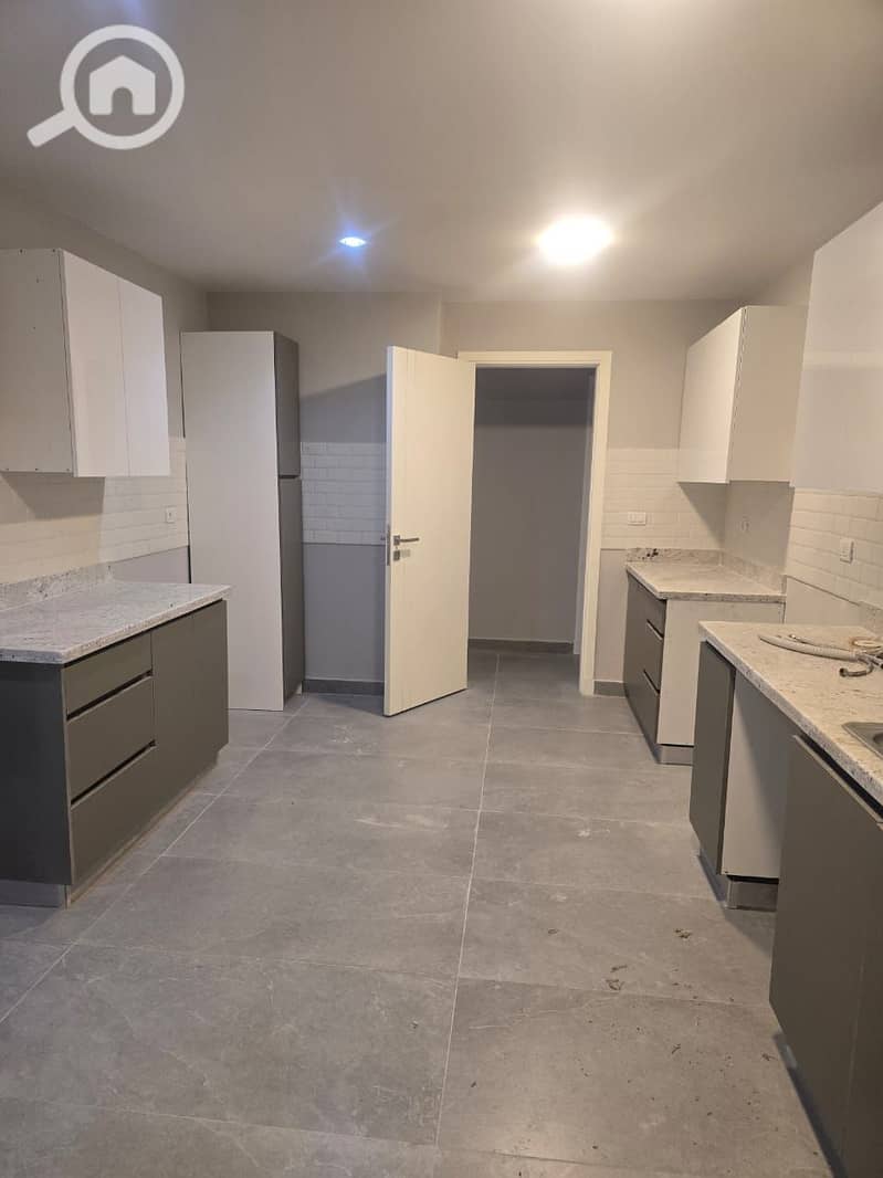 8 WhatsApp Image 2025-09-23 at 3.12. 17 PM (1). jpeg