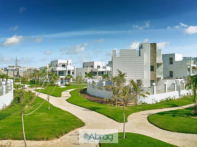 4 6937a4d6-504e-44a2-b2b2-444cdc5ffcc0. jpg