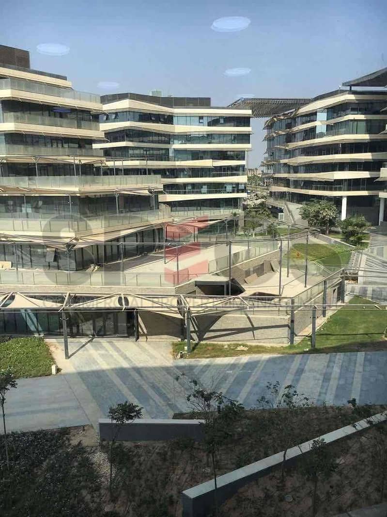 9 b6a599cf-b3b4-475b-84be-a78cb290bdda. jpg