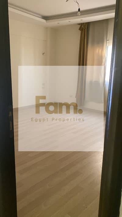 3 Bedroom Flat for Sale in New Cairo, Cairo - IMG-20250429-WA0068. jpg 3 Bedroom Flat for Sale in New Cairo, Cairo - IMG-20250429-WA0068. jpg