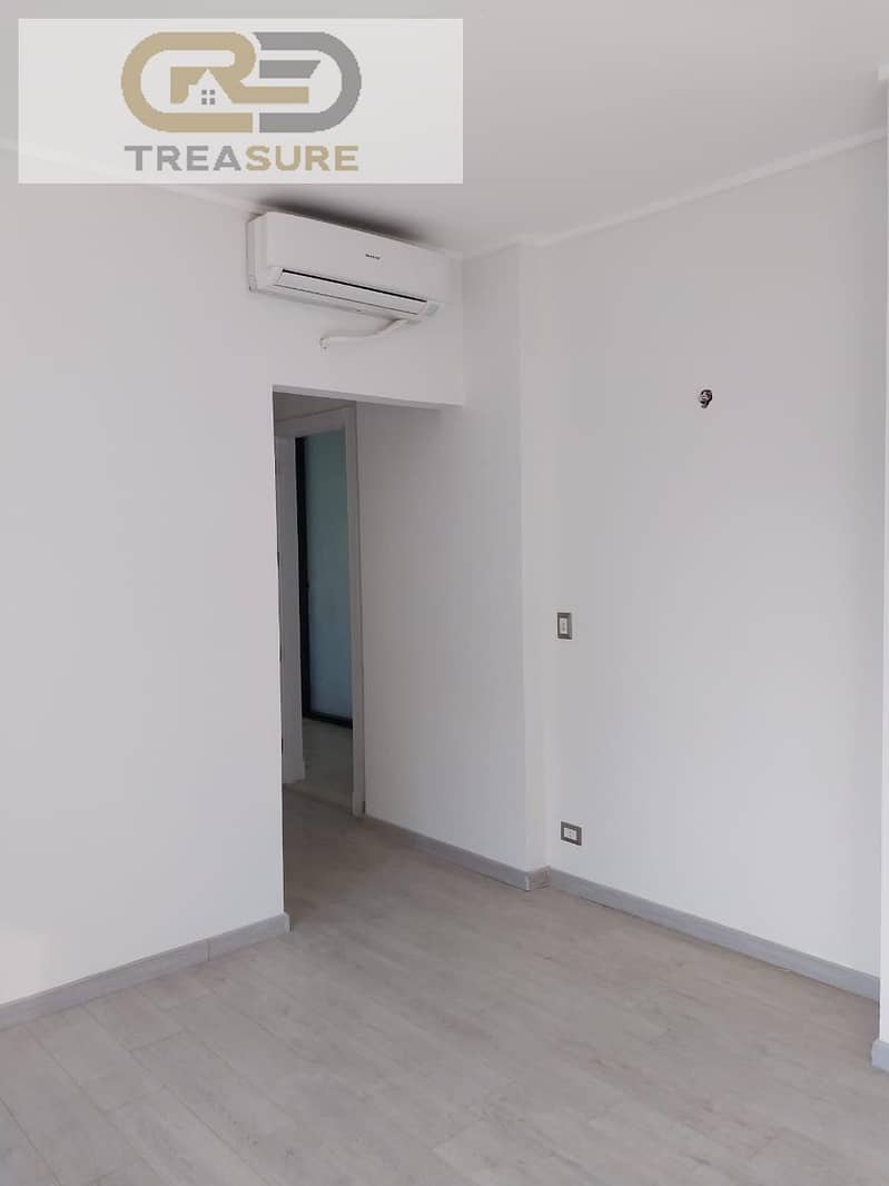 8 WhatsApp Image 2025-10-27 at 5.35. 18 PM. jpeg