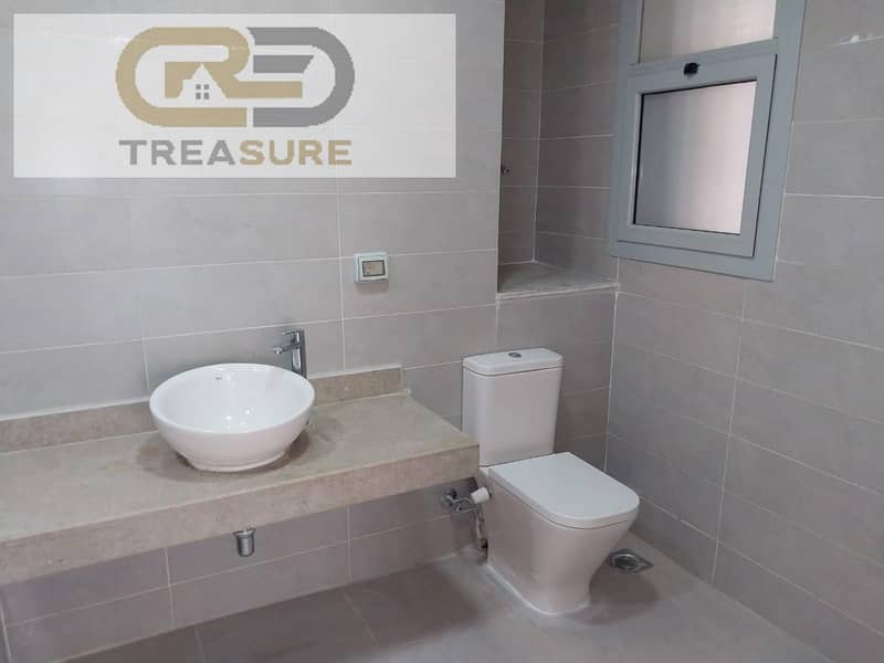 16 WhatsApp Image 2025-10-27 at 5.34. 43 PM. jpeg