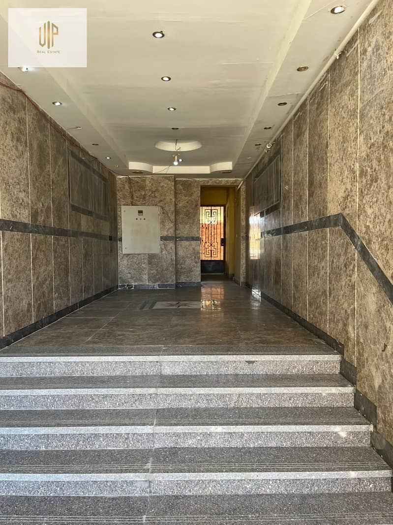 2 WhatsApp Image 2025-10-20 at 00.06. 44_9ccf98e3. jpg