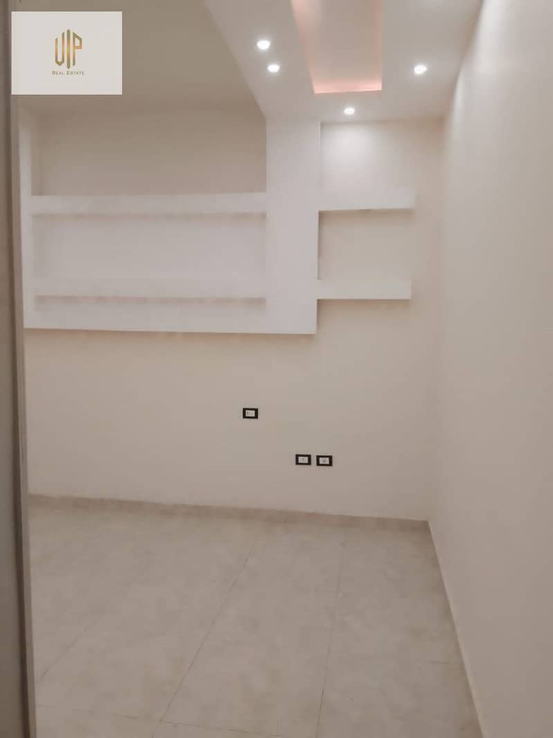 3 WhatsApp Image 2025-10-20 at 00.04. 40_8aaf1a6d. jpg