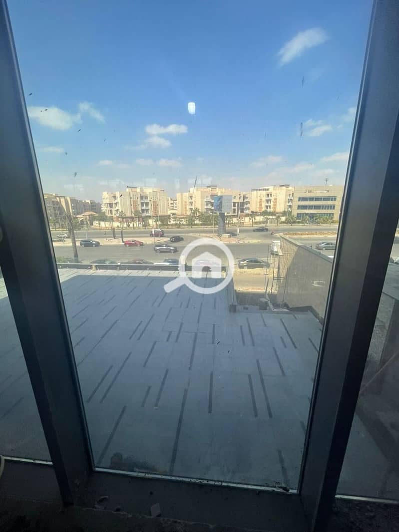 2 WhatsApp Image 2025-10-28 at 10.37. 19 AM (1). jpeg