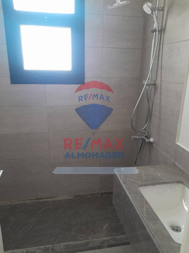 4 WhatsApp Image 2025-10-27 at 4.36. 54 PM (1). jpeg