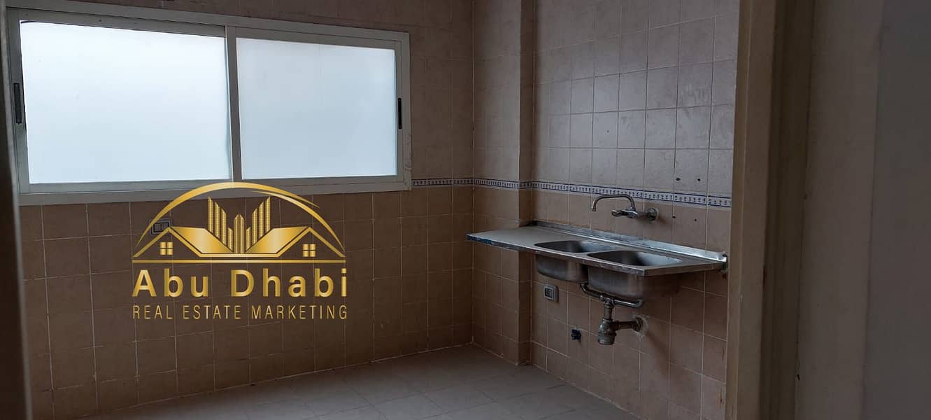 14 127f3720-d437-41e4-bb8d-b021375e1c9c. jpg