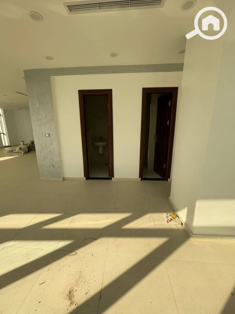 7 WhatsApp Image 2025-10-28 at 10.40. 59 AM (2). jpeg