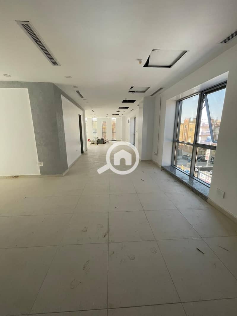 16 WhatsApp Image 2025-10-28 at 10.40. 56 AM (2). jpeg