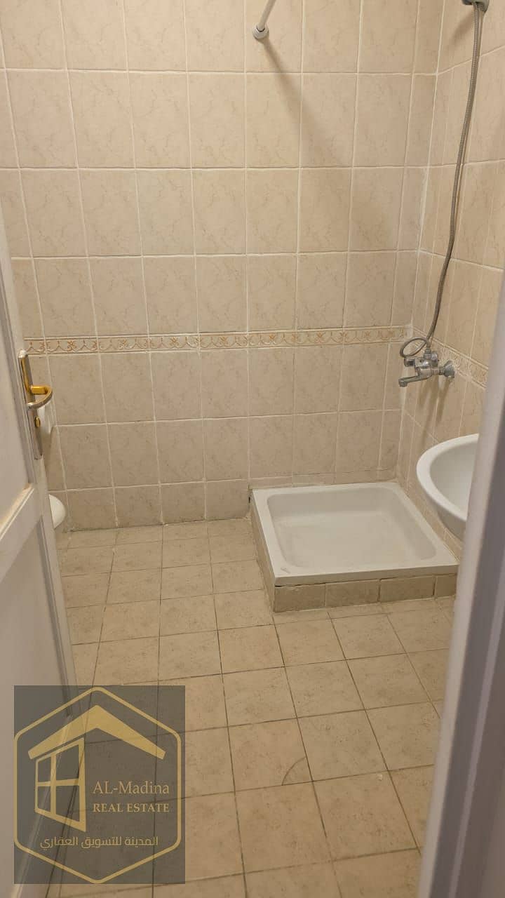 4 88c9fcd7-2f0d-4069-84b3-74098518f73e. jpg