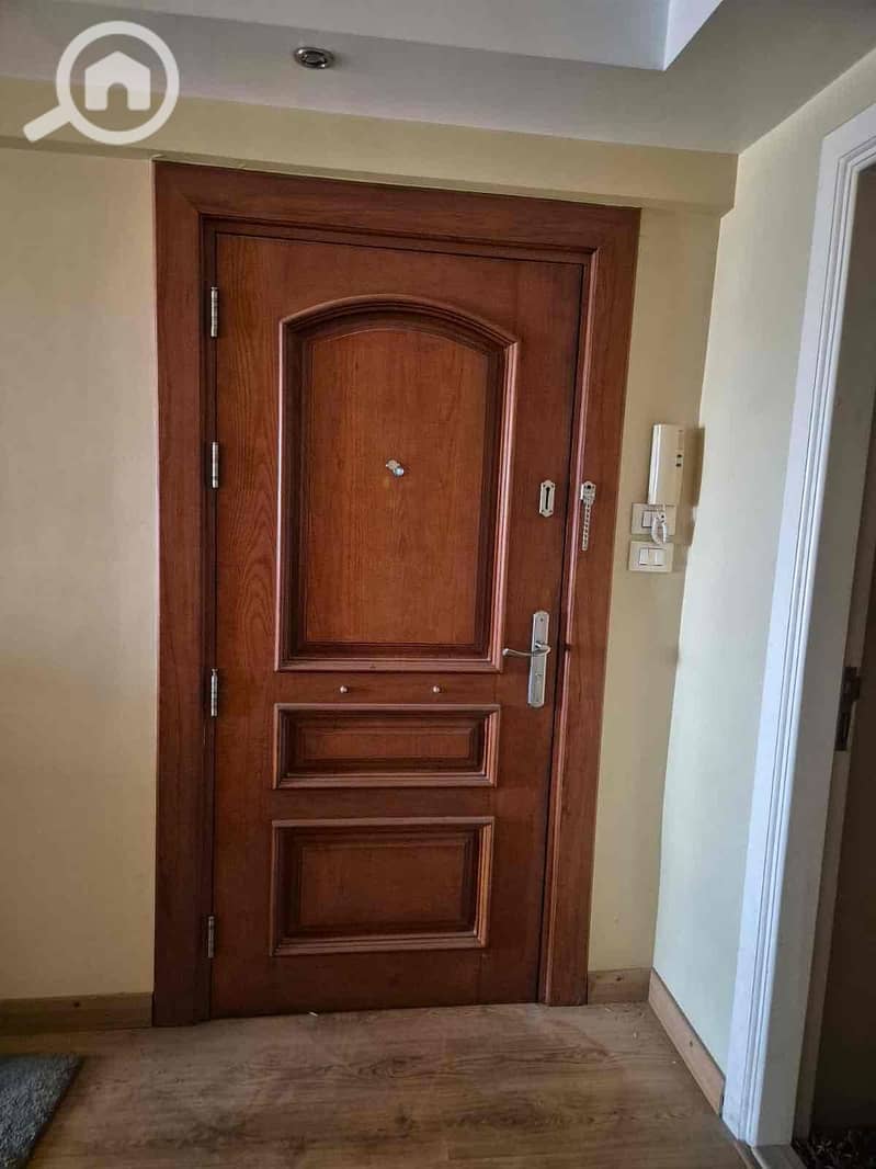 3 38533905-322e-4c9b-8673-2327d7667f8a. jpg