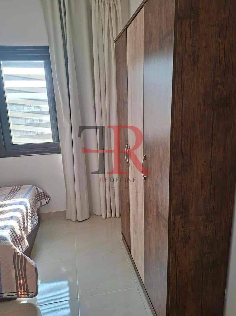 6 1c8342a4-7cbb-4b0d-a141-2c5aa57351b9. jpg