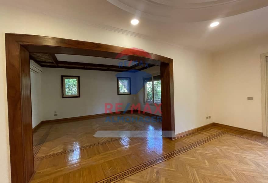 16 f48e552e-ceaf-4ee3-ac24-23af192f7774. jpg