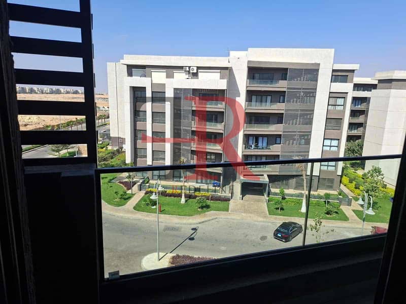 8 973554e0-95bd-4392-b328-e5a6a305fb14. jpg