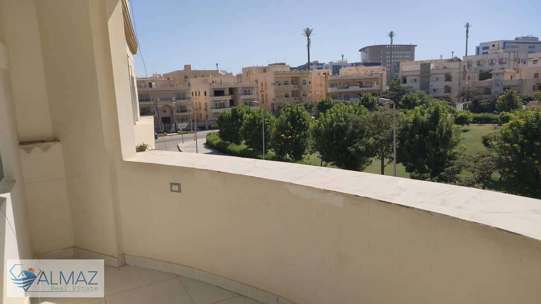 5 WhatsApp Image 2025-10-28 at 10.33. 29 AM. jpeg