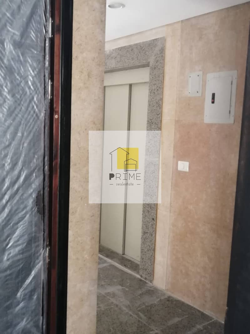 10 WhatsApp Image 2025-10-27 at 18.41. 11_929eedff. jpg