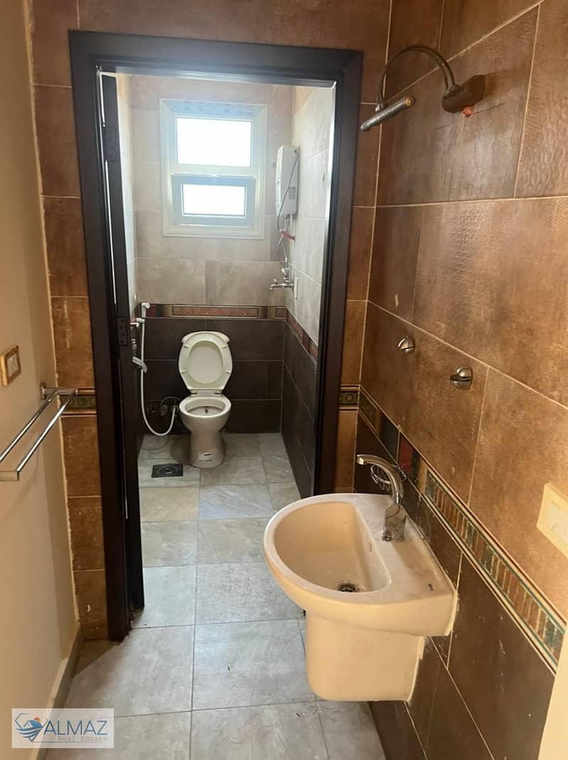 10 WhatsApp Image 2025-10-28 at 10.57. 51 AM (1). jpeg