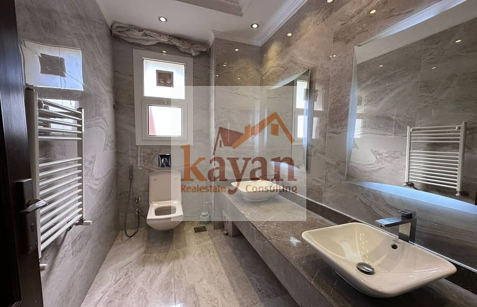 15 4b2223cb-2785-4e5f-9931-4d16cc88a790. jpg