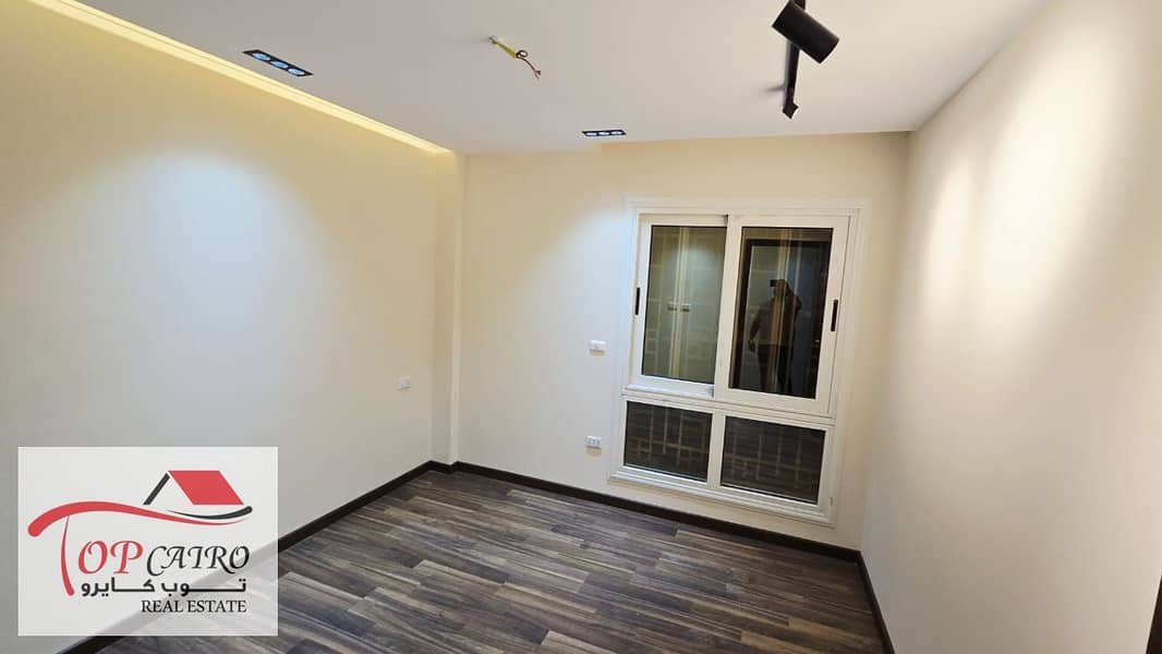 3 WhatsApp Image 2025-10-26 at 12.01. 15 PM (1). jpeg