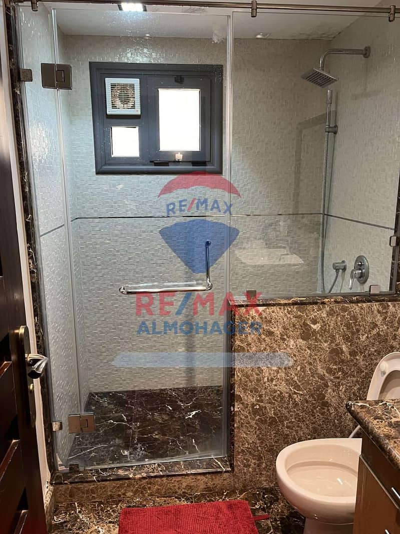 3 WhatsApp Image 2025-10-28 at 12.42. 09_68024132. jpg